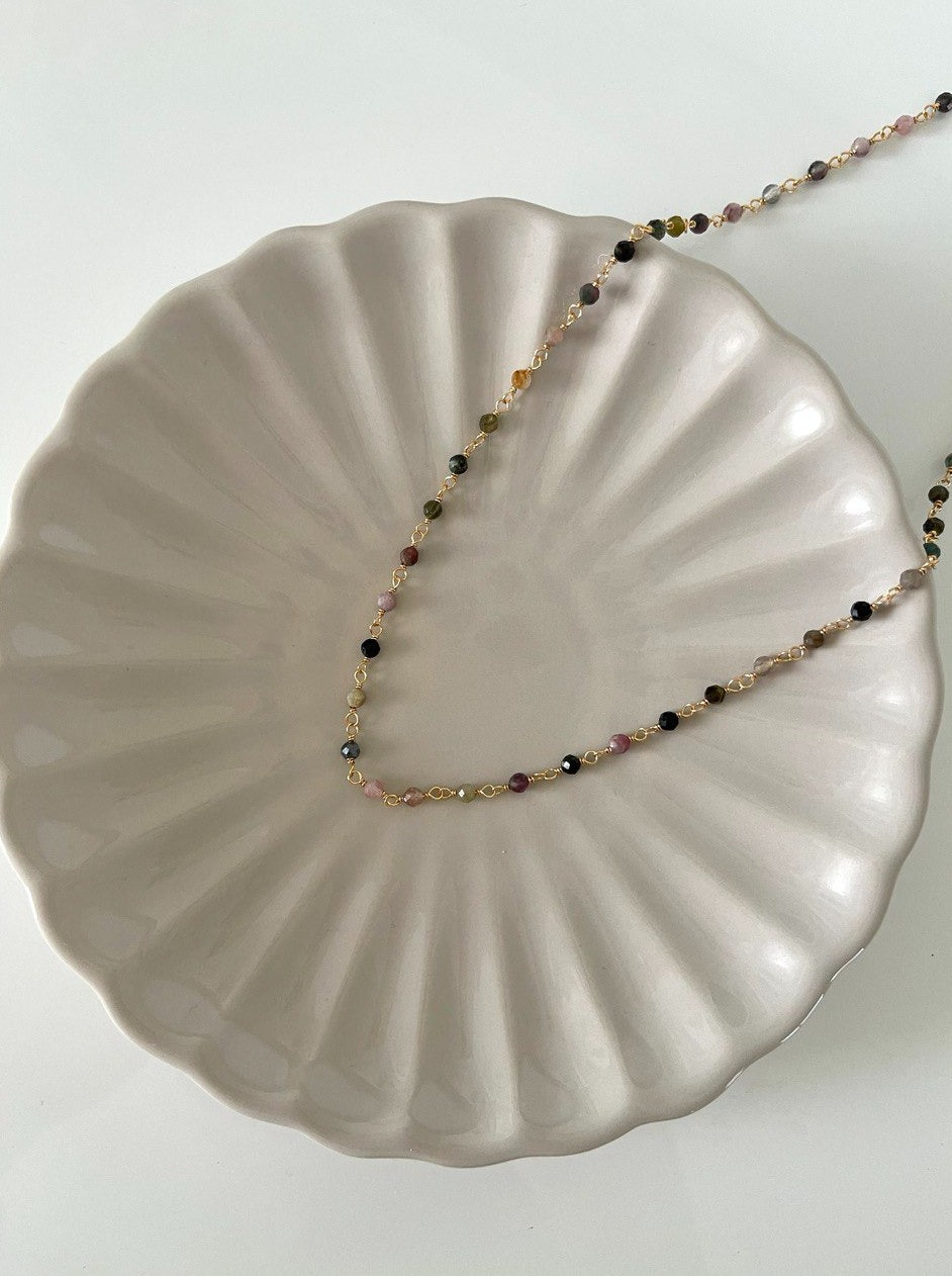 Collier JADE